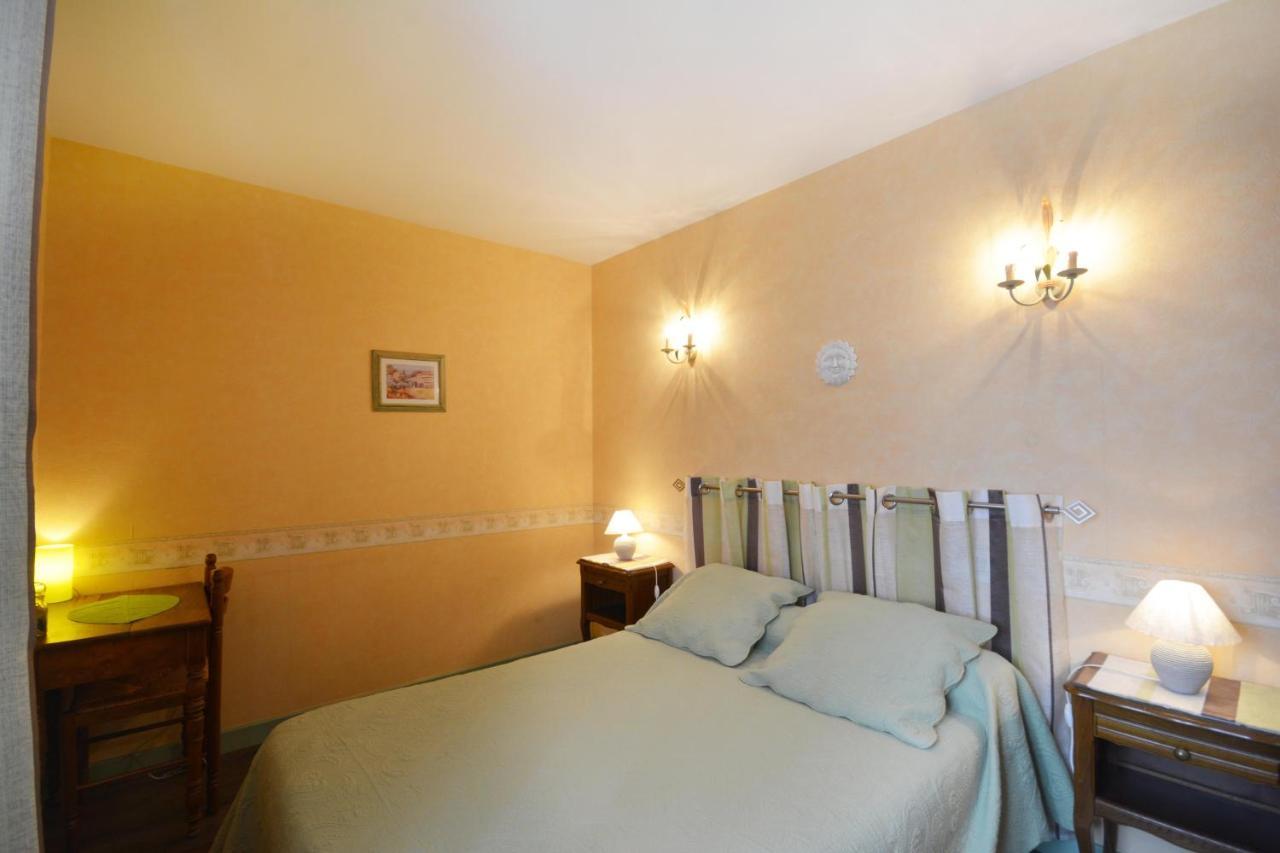 Chambre D'Hotes Au Vieux Chene Grillon Eksteriør billede