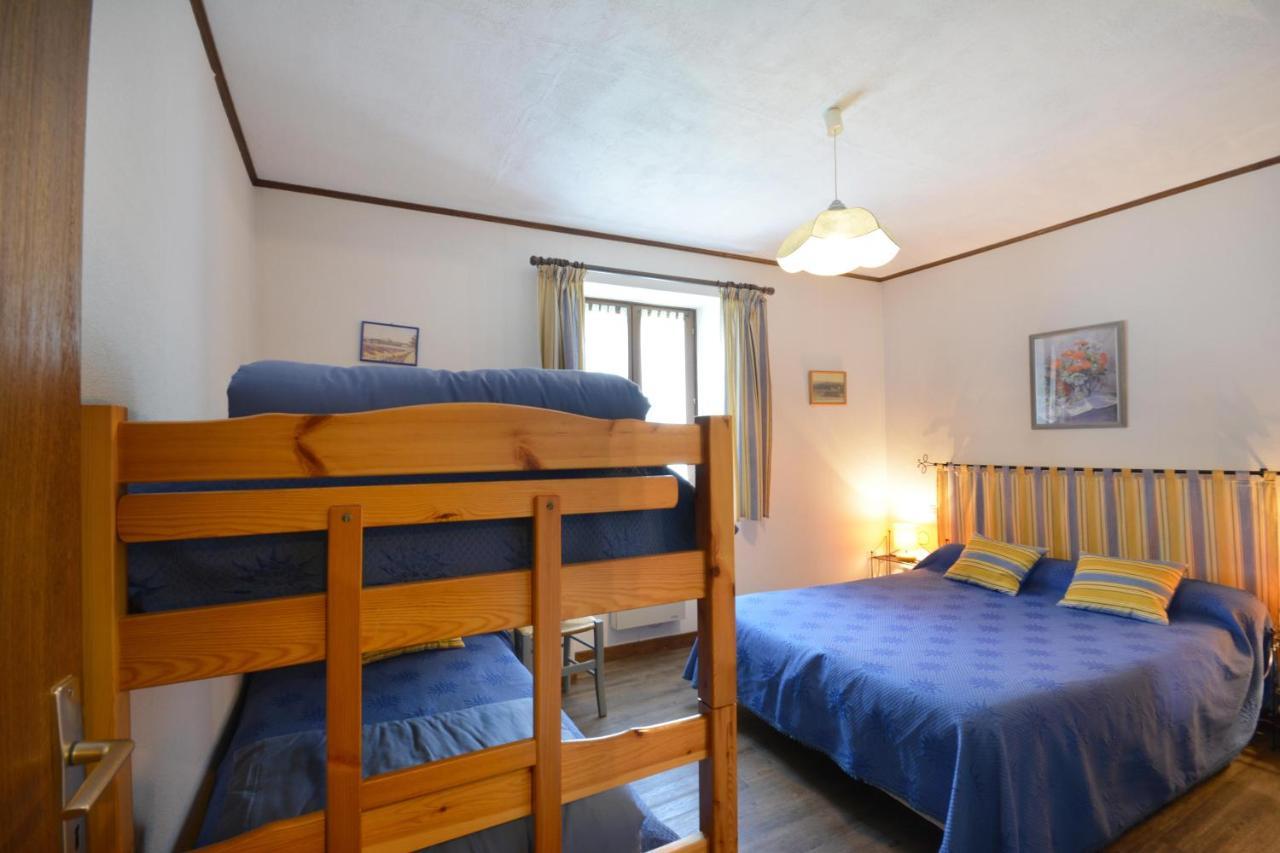 Chambre D'Hotes Au Vieux Chene Grillon Eksteriør billede